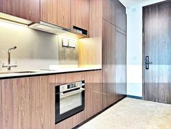 Midtown Modern (D7), Apartment #586235751
